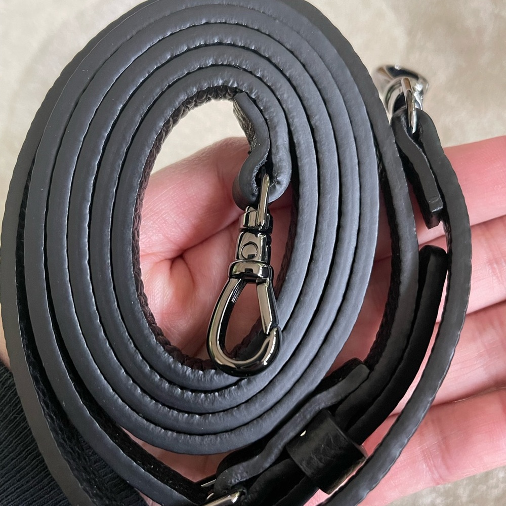 Pebble Leather Crossbody Bandolier Strap in Black w/ Pewter Hardware